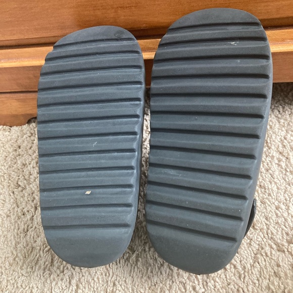 Kids Sling-Up Front Open Toe Sandals - Picture 6 of 6